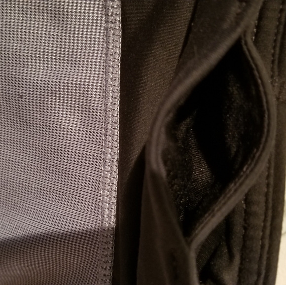 *SOLD* Lululemon Pace Setter Skirt / Skort - Picture 6 of 9